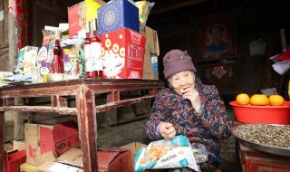 女子吃甘蔗啃碎1颗牙